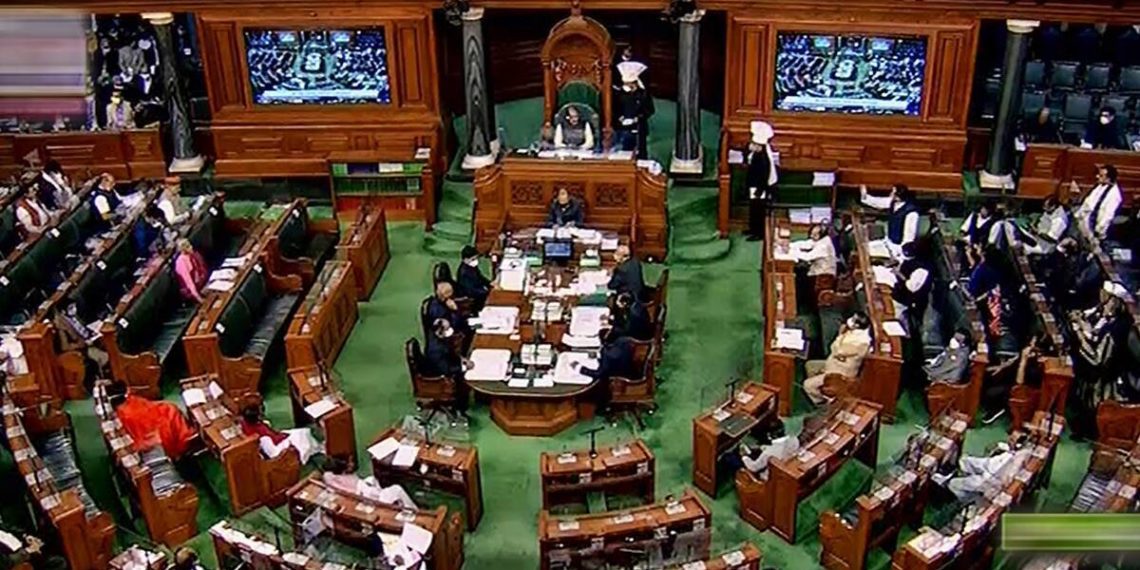 Breaking news: JPC submits its report in Parliament