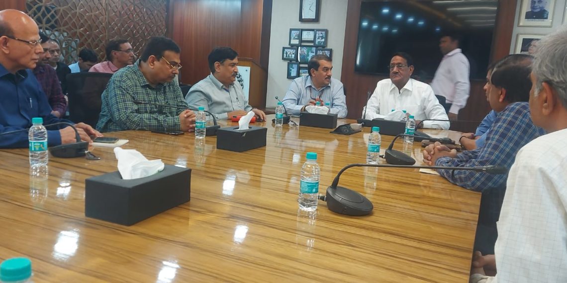 Falling prices: Govt asks NAFED & NCCF to procure Red Onion