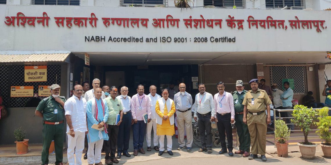 Uttarakhand Minister visits Ashwani Co-op Hospital