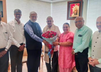 Joshi visits Lokmanya Multipurpose Co-op