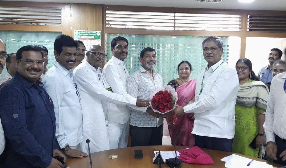 Rao led Karimnagar DCCB emerges role model; does brisk business