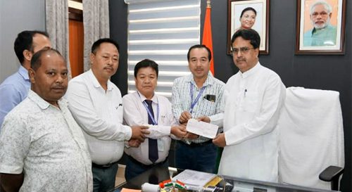 Tripura State Co-op Bank Karmachari Sangha donates to CM Fund