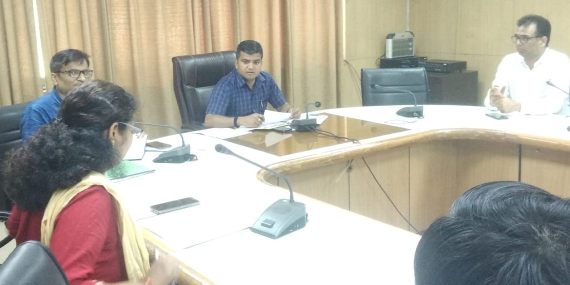 Noida DM reviews working of Co-op Dev Committee