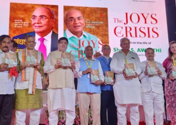 Books on Awasthi’s life released; Speakers laud MD’s grit
