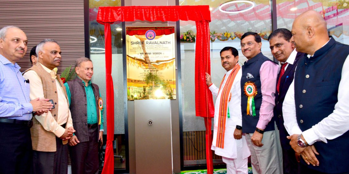 Verma inaugurates Ravalnath’s Pune branch in presence of Marathe