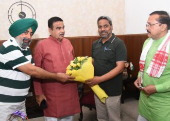 Sah Bharati Punjab meets Gadkari; vows to fight mafia
