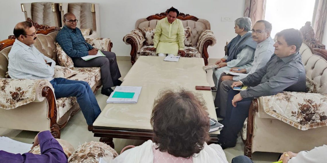 Minister talks of campaign for enlisting 2 lacs co-op members