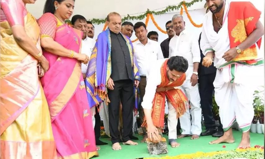 CM lays foundation of Amul unit at closed Vijaya Dairy