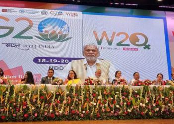 Rupala showers fulsome praise on Amul model