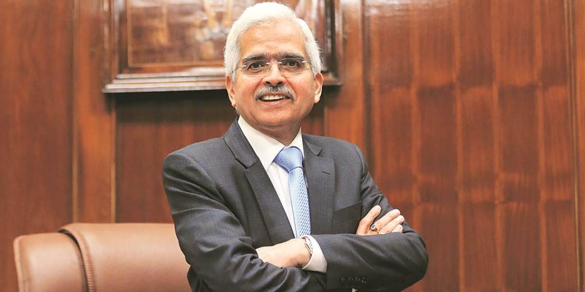 RBI Guv gets A+ rating; Marathe first to congratulate him