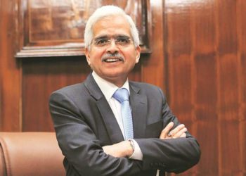 RBI Guv gets A+ rating; Marathe first to congratulate him