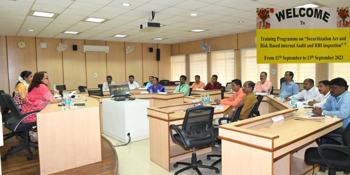 Vamnicom trains on Securitization & Internal Audit