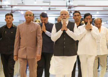 PM talks of forming 2 lac co-ops in Shirdi