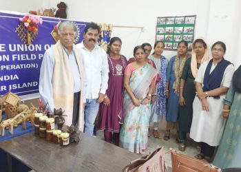 Amin calls on Andaman Lt Guv; interacts with local co-ops