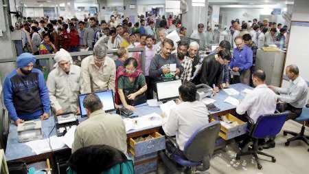 Seven days & seven UCBs; RBI imposes fine for flouting its norms