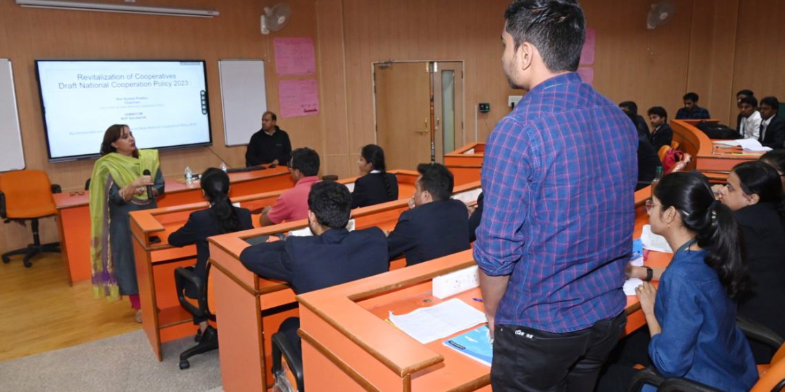 Vamnicom holds many programs in co-op week; ULCCS’s Kishor concludes