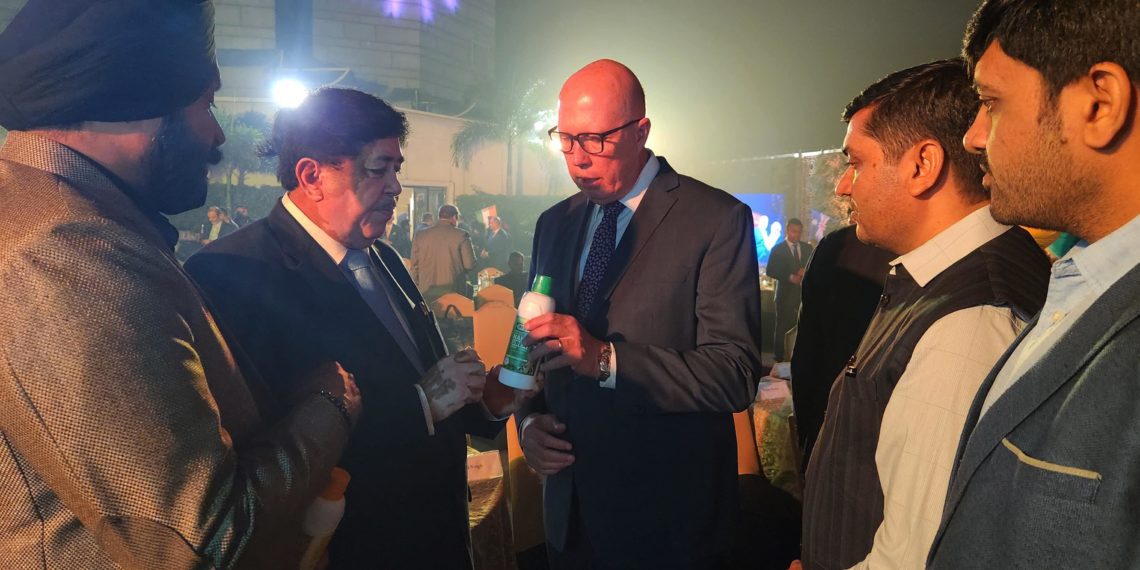 Sanghani showcases IFFCO Nano fertilizers to foreign delegates