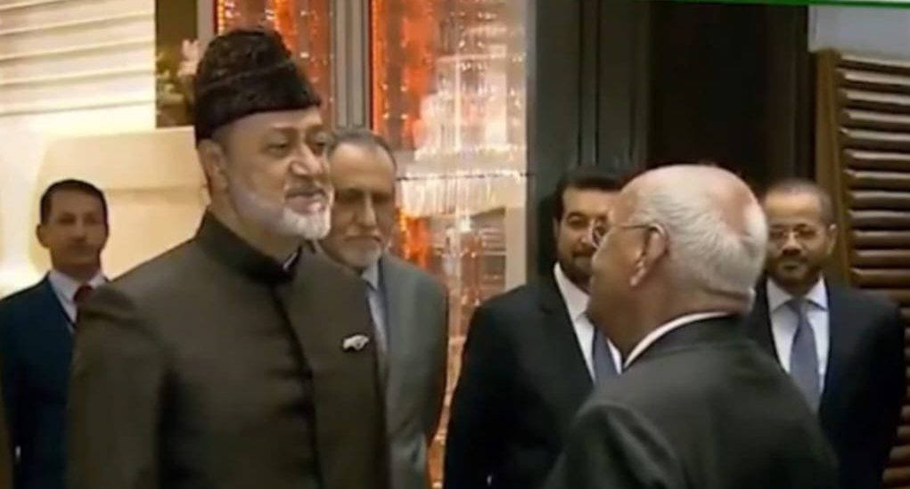 Awasthi meets Oman Sultan during his state visit