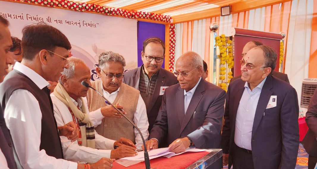 IFFCO contributes to PM’s vision; signs MoU for Grand Storage