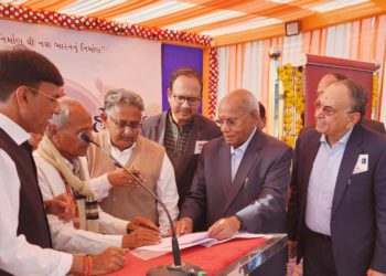 IFFCO contributes to PM’s vision; signs MoU for Grand Storage