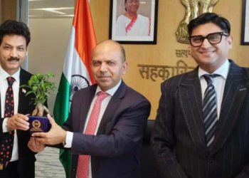 PHD team meets Bhutani; seeks synergy between Co-ops & Corporates