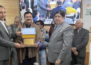 Amit Vyas, MD of Amul Dairy felicitated