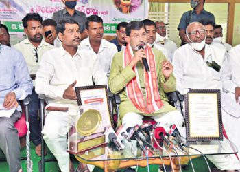 Karimnagar DCCB emerges role model for nation; earns profit of Rs 100cr