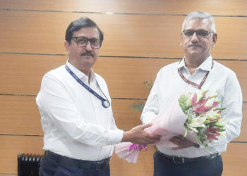 Mahajan calls on CRCS; discusses NCUI growth