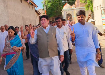 Sanghani casts votes; appeals for 100% voting