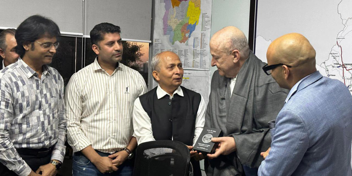 IFFCO: Kumar discusses Nano with Vice-Governor in Brazil