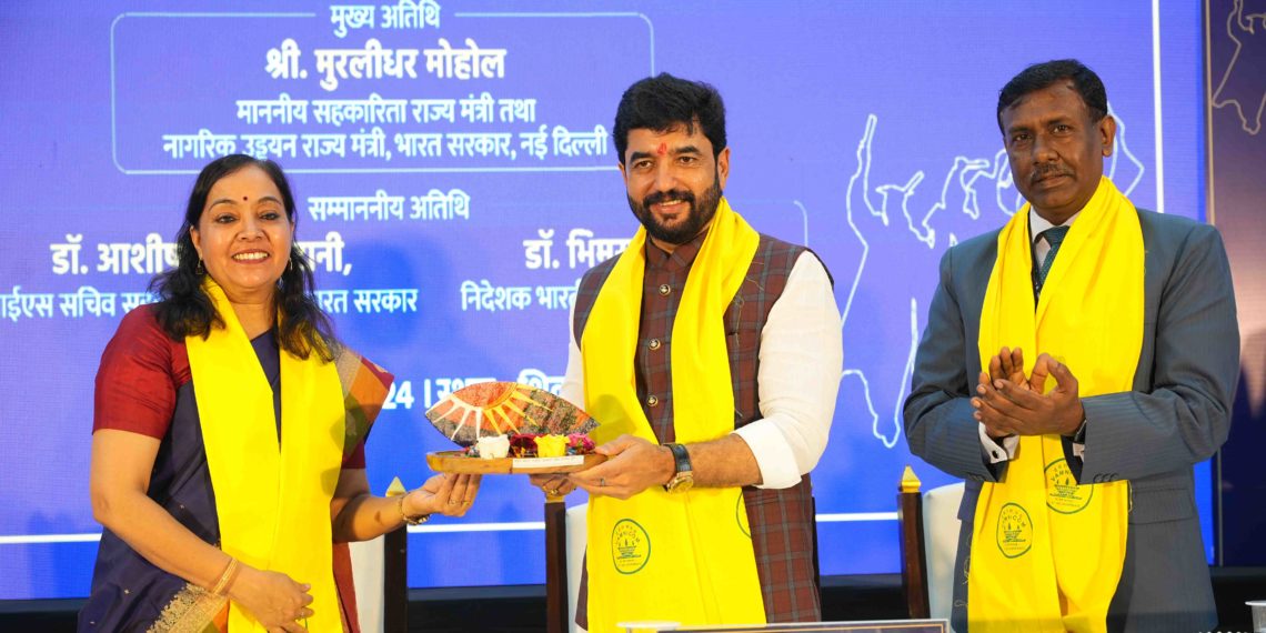 VAMNICOM: Minister at Convocation of 30th Batch of PGDM-ABM