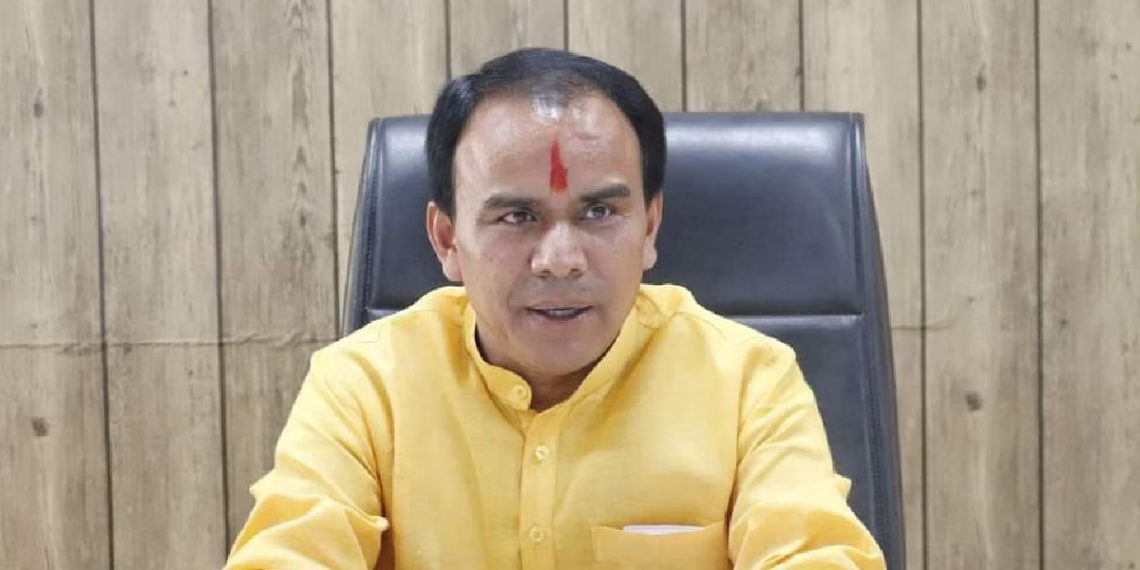 Co-op Minister orders expedited village-level work