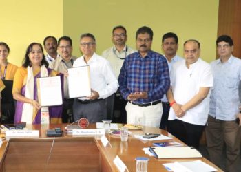 VAMNICOM signs MoU with ICAR-CIFE to revitalize fisheries co-ops