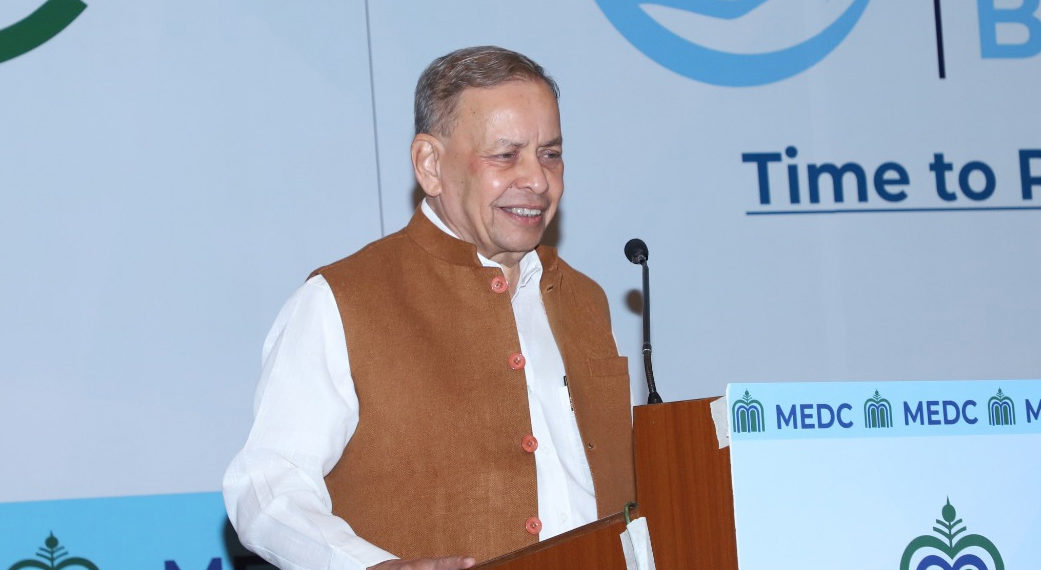 Marathe meets Sitharaman; seeks more autonomy for UCBs