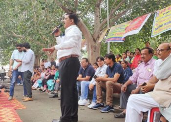 UP govt bans co-op strikes; employees brave rains seeking pay hike