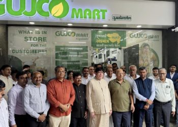 GUJCOMASOL opens state’s first co-op supermarket in Ahmedabad