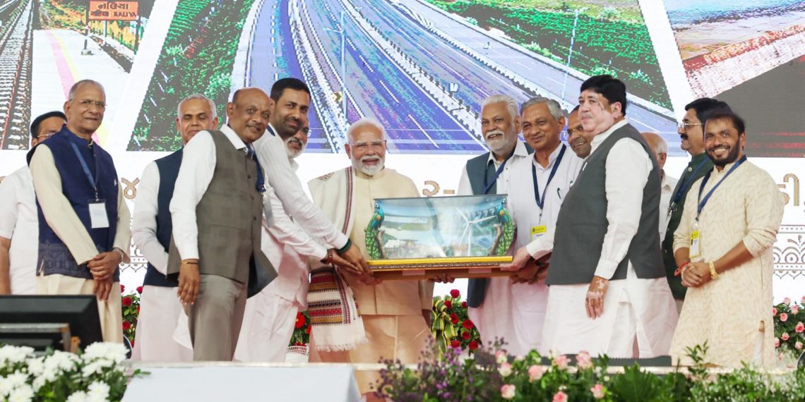 PM launches several projects in Amreli; applauds success of Amar Dairy