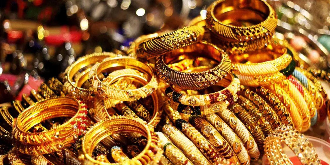 Gold and Rs 12 lakh cash stolen in Jalna Credit Society heist