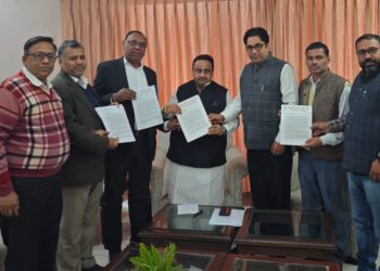 Delhi Thrift & Credit Coop leaders meet Khandelwal