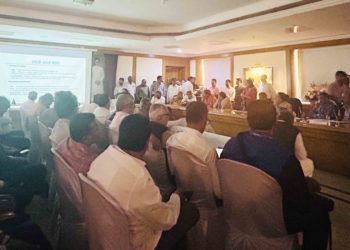 Mohite briefs Minister on issues plaguing UCBs