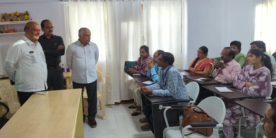 Telangana UCB Fed trains on counterfeit & soiled notes