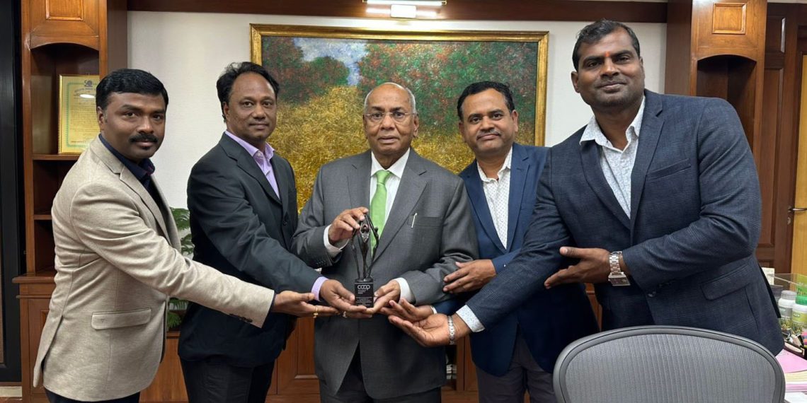 Staff members of IFFCO Units across country greet MD