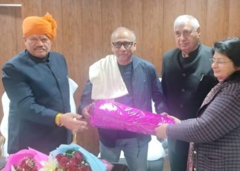 Kotecha visits headquarters of Haryana SCARDB