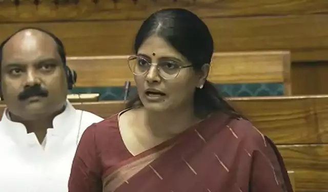 IFFCO: Patel highlights use of drones in nano fertilizer spraying