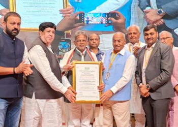 Sumul Chairman & Haryana Co-operator bag IFFCO Awards