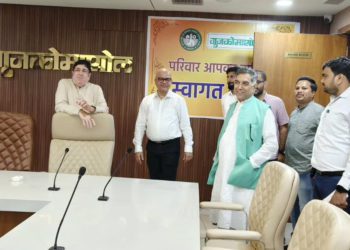 NACOF’s Ram Iqbal visits GUJCOMASOL Headquarters