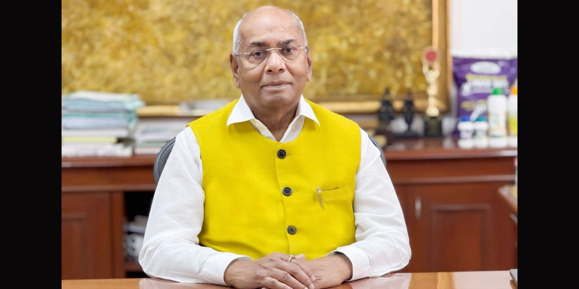 Cooperative fraternity bids tearful adieu to Fertilizer Man, Dr U S Awasthi