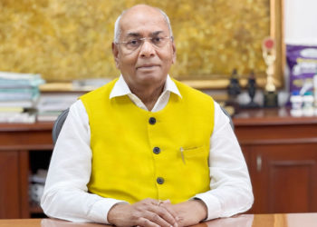 Cooperative fraternity bids tearful adieu to Fertilizer Man, Dr U S Awasthi