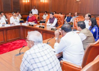 CM for action against Dnyanradha Multistate Co-op