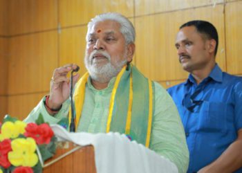 Bihar Minister reviews Cooperative Schemes